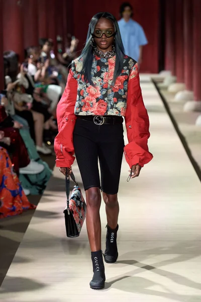 Look 36